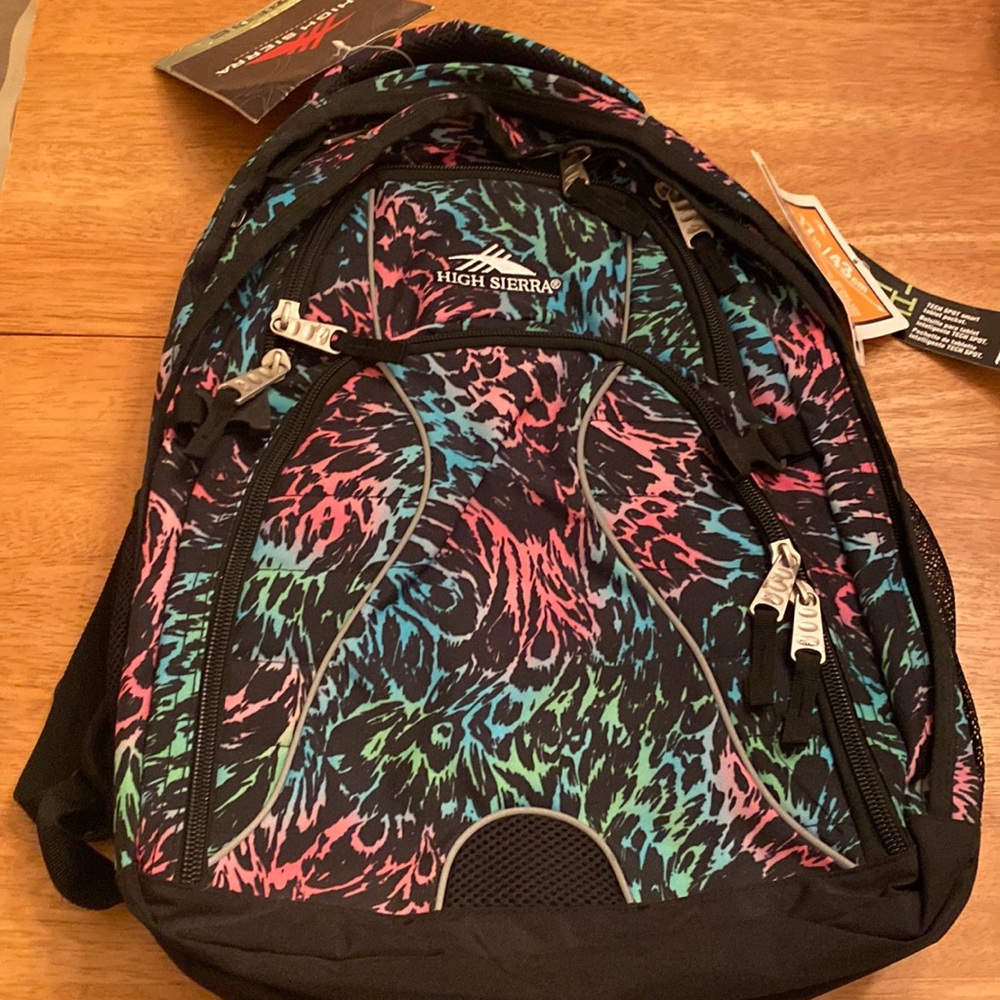 High Sierra Tech Spot Swerve rainbow tiger print backpack NWT very nice bkpack